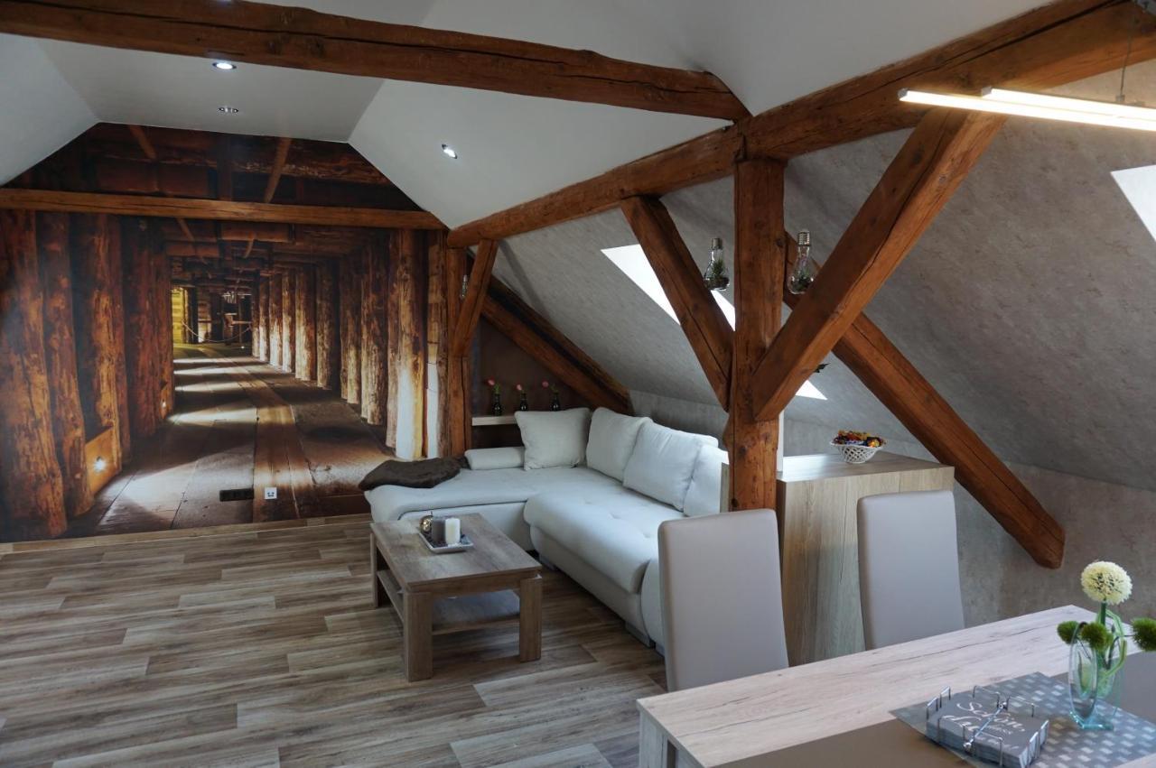 Aussergewoehnliche Dachgeschosswohnung Koenigslutter am Elm Luaran gambar