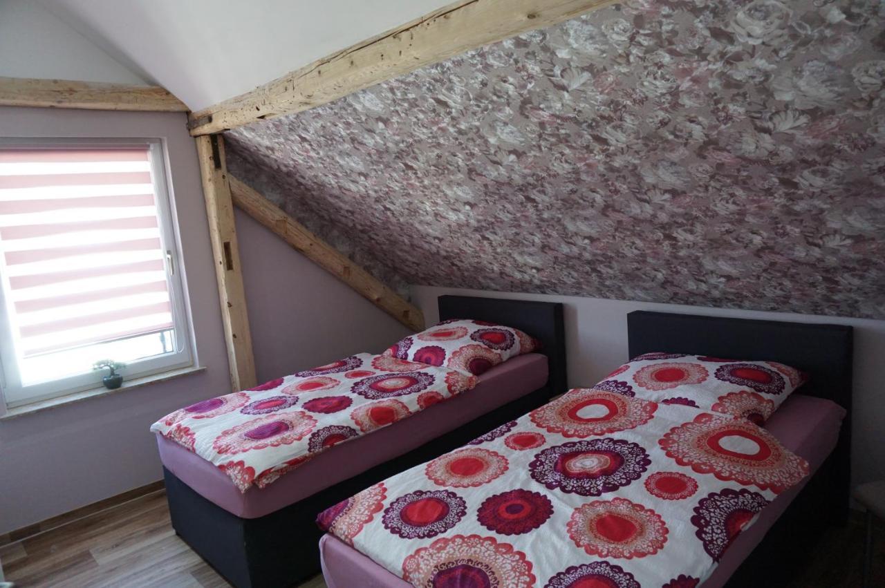 Aussergewoehnliche Dachgeschosswohnung Koenigslutter am Elm Luaran gambar
